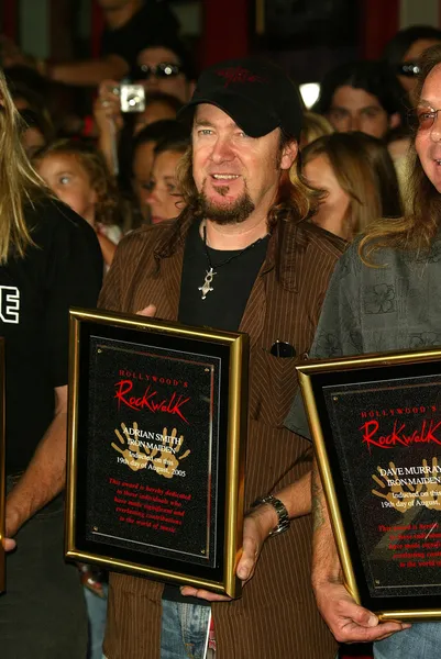 Adrian Smith at the ceremony honoring Iron Maiden with induction in to the Hollywood Rockwalk. Rockwalk, Hollywood,CA. 08-19-05 — Stock Photo, Image