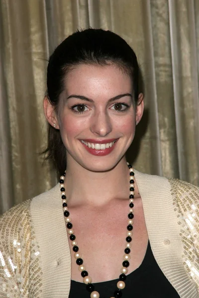 Anne Hathaway