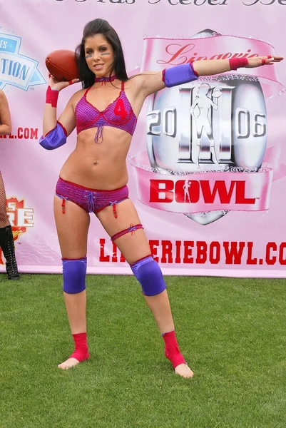 iç çamaşırı kase III kick-off