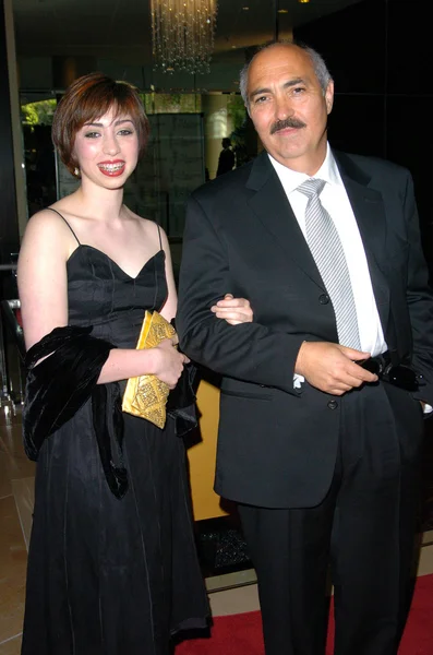 Miguel Sandoval and daughter Olivia — Stock Photo, Image