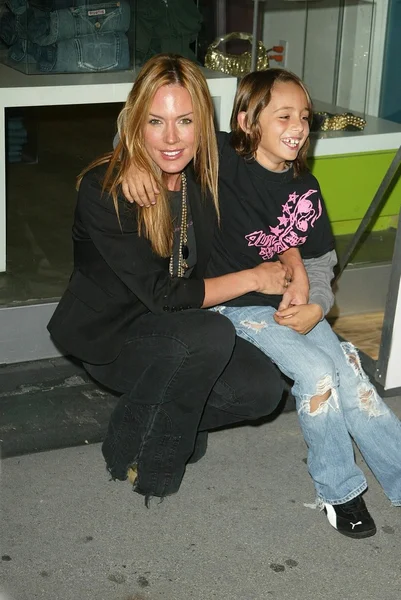 Krista allen ve oğlum jacob