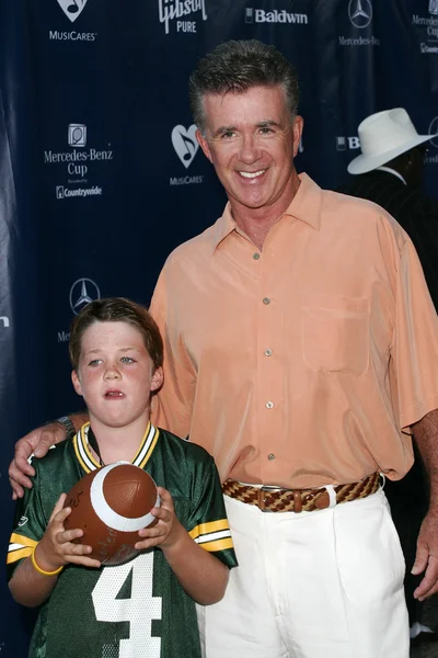 Alan thicke en zoon carter william thicke op de nacht op het net om te profiteren van de musicares Stichting, ucla, los angeles, ca-07-25-05 — Stockfoto