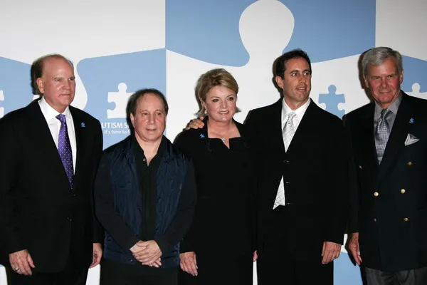Bob Wright, Paul Simon, Suzanne Wright, Jerry Seinfeld, Tom Brokaw — Photo