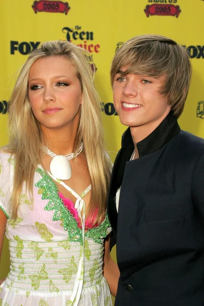 Katie cassidy ve jesse mccartney 2005 teen choice Ödülleri'nde. Universal studios, universal city, ca. 05-08-14.