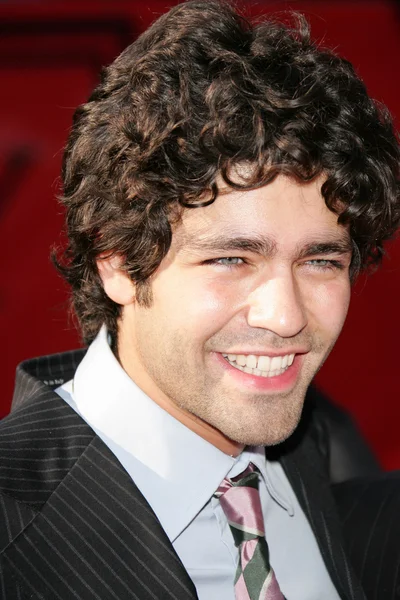 Adrian Grenier en los 13º Premios ESPY Anuales - Llegadas, Teatro Kodak, Hollywood, CA 07-13-05 —  Fotos de Stock