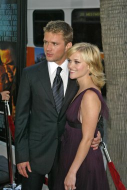 Ryan phillippe ve reese witherspoon