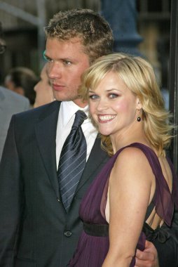 Ryan phillippe ve reese witherspoon