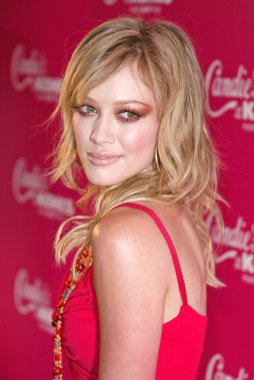 Candie's, kohl's ve hilary duff yeni bir reklam kampanyası duyurdu