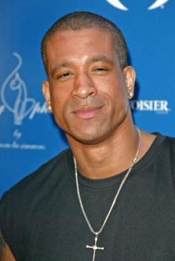 Russell Simmons'ın yaptığı işi zor oyun daha zor parti sunar