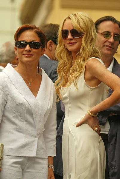 Gloria Estefan e Lindsay Lohan — Foto Stock