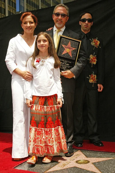 Emilio Estefan homenageado com uma estrela na Calçada da Fama de Hollywood — Fotografia de Stock