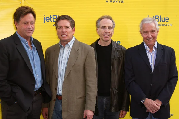 Robert Hays, David Zucker, Jerry Zucker og Jim Abrahams - Stock-foto