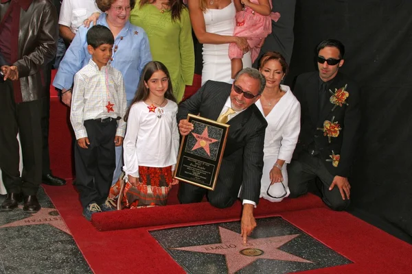 Emilio Estefan Honored With a Star on the Hollywood Walk of Fame — Stock Photo, Image