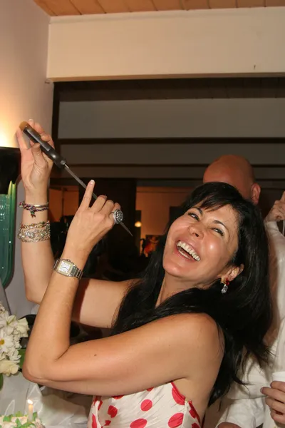 Maria conchita alonso tat doğum günü pastası