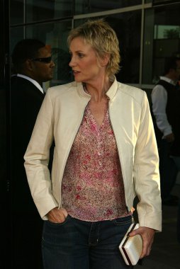 Jane Lynch