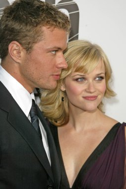 Ryan phillippe ve reese witherspoon