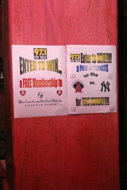 CD release parti düğün crashers