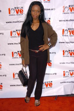 fazla aşk hayvan kurtarmak