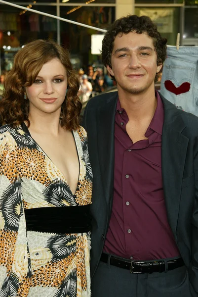 Amber Tamblyn, Shia Labeouf — Stockfoto