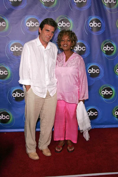 Alfre Woodard at the ABC 2005 Summer Press Tour All-Star Party, The Abby, West Hollywood, CA 07-27-05 — Stock Photo, Image
