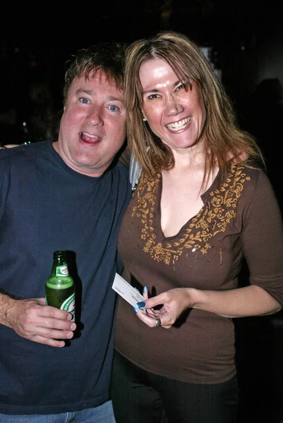 "Frosty, Heidi och Frank "Martini mingel på Rocbar — Stockfoto