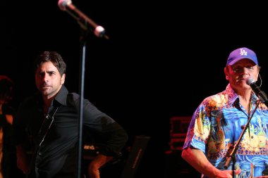 John stamos ve bruce johnston