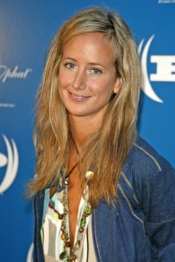 bayan victoria hervey