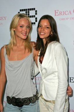 CD release parti düğün crashers