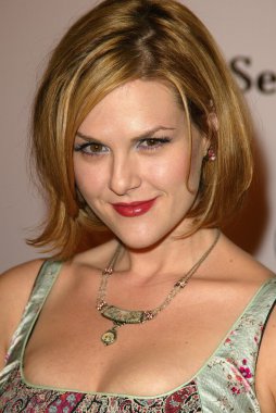 Sara Rue