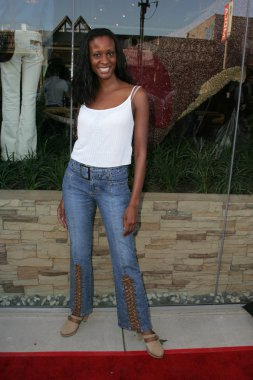 antik denim imza mağaza açma