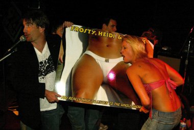 ayaz, heidi ve frank kalmalı mıyım yoksa gideyim