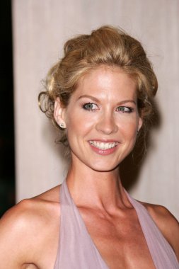Jenna elfman