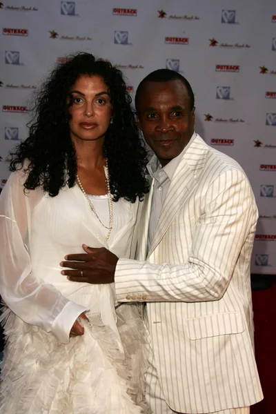 Sugar Ray Leonard e Bernadette Robi — Fotografia de Stock