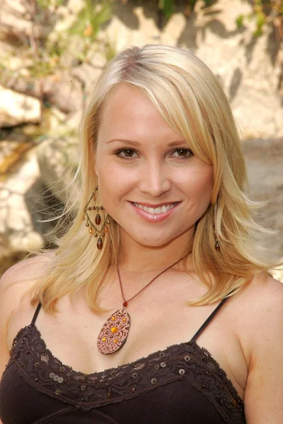 Alana Curry at the 11th Annual Wildlife Waystation Safari Brunch Benefit. Playboy Mansion, Los Angeles, CA. 10-08-05. — Stock Photo, Image