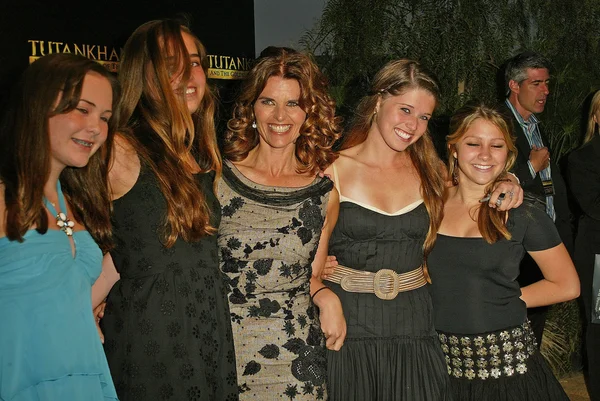 Maria shriver τα παιδιά και τους φίλους — Φωτογραφία Αρχείου