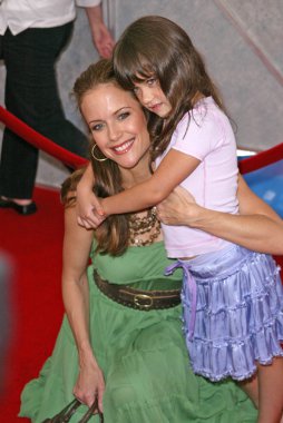 Kelly preston gök yüksek, el capitan, hollywood, ca 07-24-05 dünya galasında