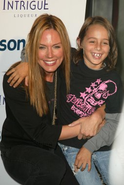 Krista allen ve oğlum jacob