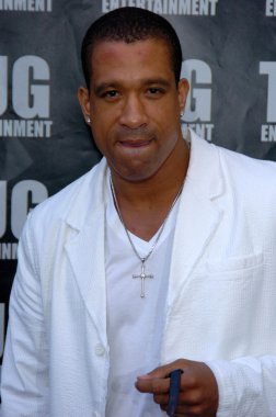 T.U.G. ve evrensel nihai tüm beyaz dinleme bölümü mevcut