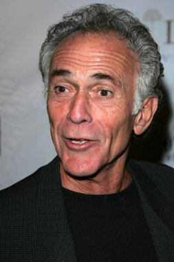 Raffles l'ermitage yıldönümü ve emmy parti tekme