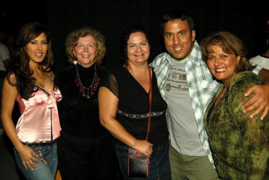 katrina yardım konseri k-dünya ve klsx tarafından barındırılan