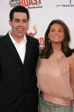 karı koca adam carolla lynette, komedi Merkez kızartma, pamela anderson, sony stüdyoları, culver city, ca 08-07-05