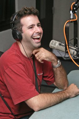 97.1 klsx'ın leo quinones 