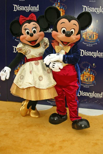 Disneyland's 50th Anniversary "Happiest Homecoming On Earth" — Stock Photo, Image