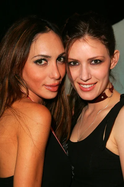 Annabelle Gutman, D.K.