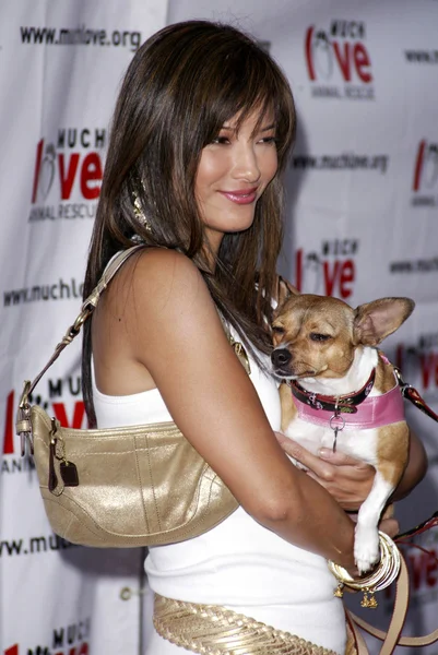 Kelly hu kadar aşk hayvan kurtarmak 4 yıllık ünlü komedi de yarar. kahkaha fabrikası, los angeles, ca. 08-10-05