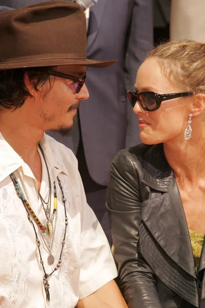 Vanessa Paradis con Johnny Depp — Foto Stock