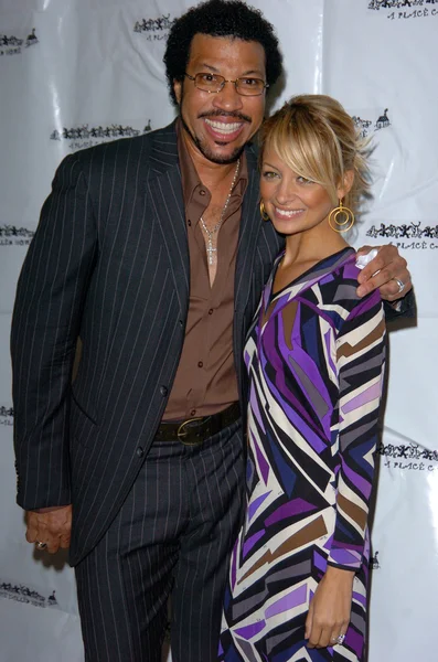 Girlz Hood Öğle Yemeği