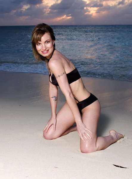 Rena Riffel promosyon Shoot Ring Tone başlatmak için