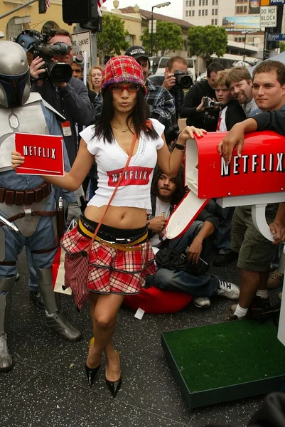 Bai ling ve eetflix star wars hayranları için dvd Rölyef teslim