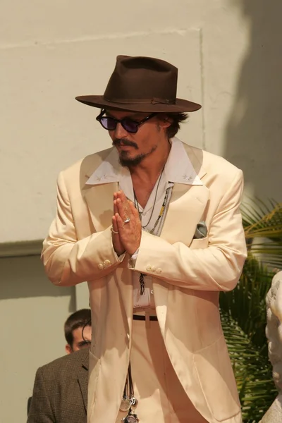 Johnny depp hand och fotavtryck ceremoni — Stockfoto